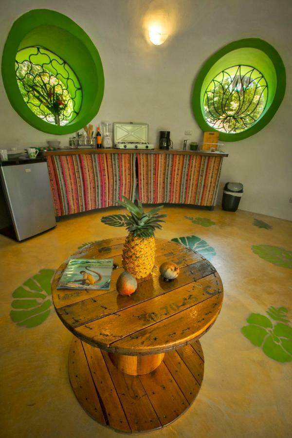 Green Moon Lodge Montezuma Dış mekan fotoğraf